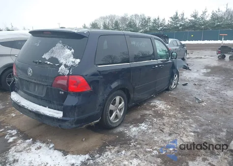 2010 Volkswagen Routan Se z USA, uszkodzony, nr VIN 2V4RW3D15AR306179